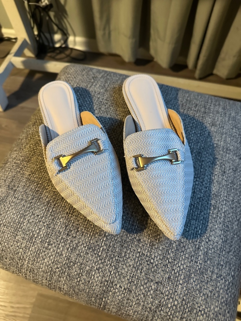 SHEIN Light Tan  Pointed-Toe Slip-On Mules with Silver Bit